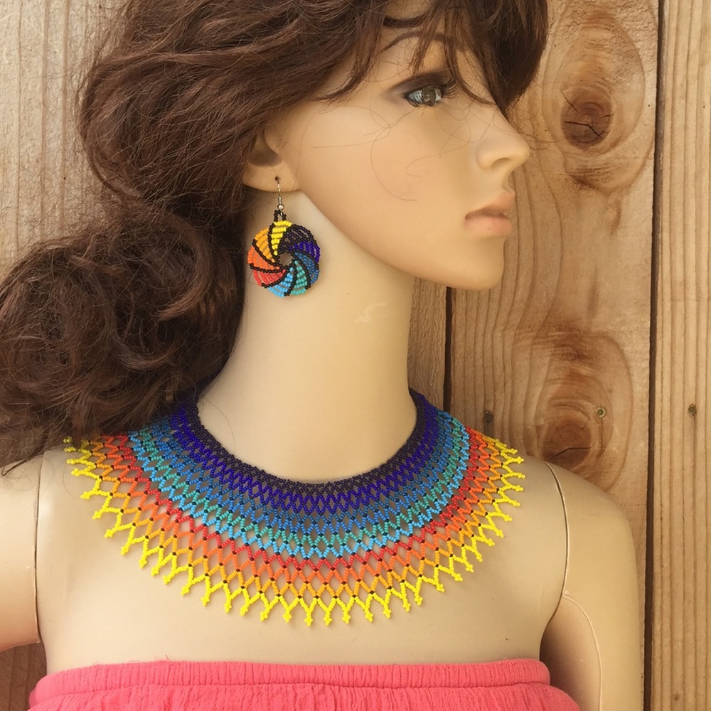 Mexican huichol necklace set with earrings